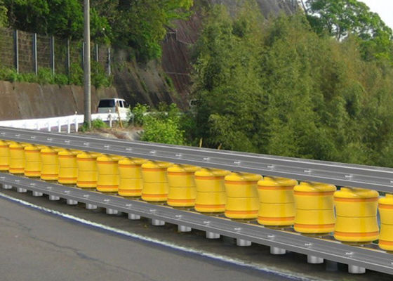 주문 창고 및 환경에 이상적인 표면 장착형 EVA 충진 롤러 가드레일 SB 등급 충격 흡수 안전 장벽 online manufacture