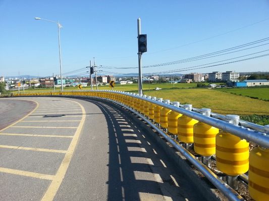 주문 International Level 4 Rolling Guardrail Barrier Including 85 MICRO Zinc Coating and Beam Variants 1 2 3 4 5pcs for Road Safety online manufacture
