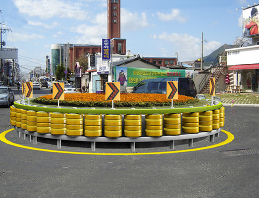 좋은 가격 Length 2000 Mm Safety Roller Barrier Made from Foam Wheel Material Yellow with Black Stripes Offering Safety Barriers and Visual Alerts 온라인으로