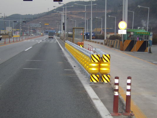 좋은 가격 Diameter 245 350 Mm Roller Size Highway Roller Barrier Providing 10 Years Lifetime and 300 Meters Day Output for Roadway Safety 온라인으로
