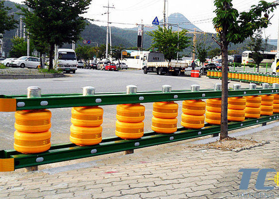 좋은 가격 Spacing 1m 0.7m 0.5m Crash barrier machine providing 10 Years lifetime solution for traffic safety and roadside protection 온라인으로